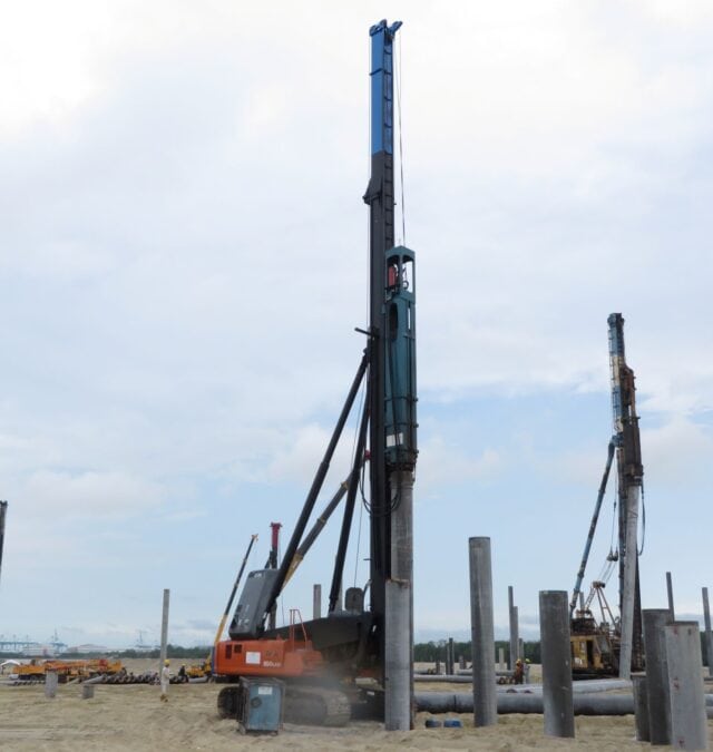 Piling Machine Kuala Lumpur, \Malaysia with Hydraulic Hammer Systems