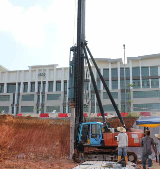 Piling Machine Kuala Lumpur, \Malaysia with Hydraulic Hammer Systems